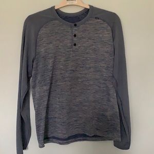 Lululemon men’s long sleeve button shirt. Size L